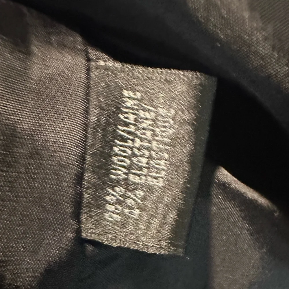 EUC•Lafayette 148 New York• Blazer• black• Size6 - Picture 3 of 4